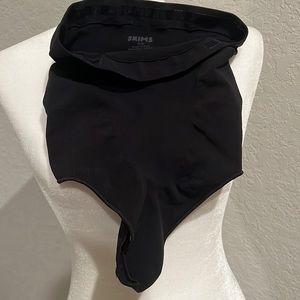 Skims seamless sculpt high waisted thong size 2X/3X color onyx new without tags